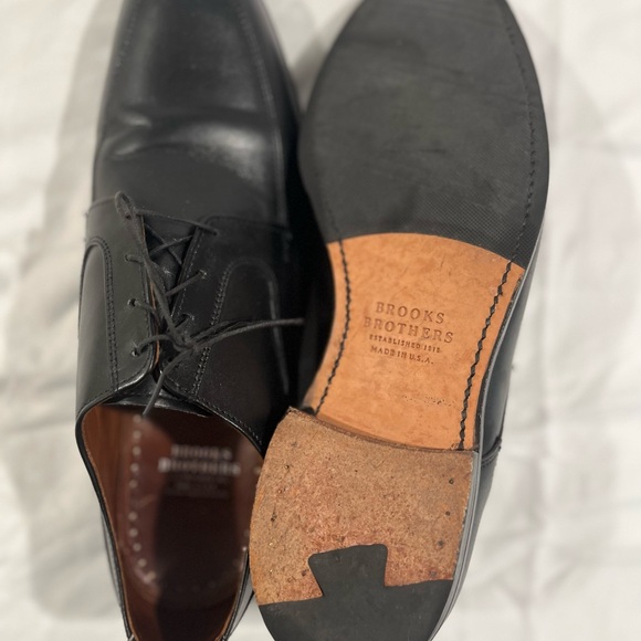 Brooks Brothers like new dress shoes - Picture 5 of 7